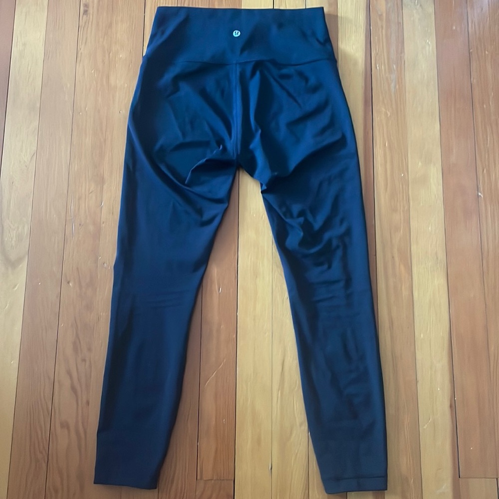 Black Size 6 Lululemon Leggings 25"